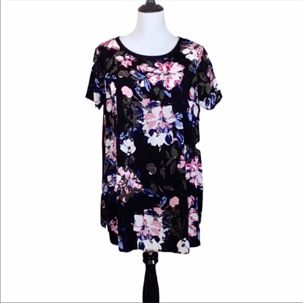 Isabel Maternity short sleeve round neck navy with floral print pullover